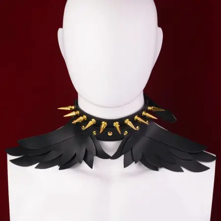 Angel Wings Leather Collar Suitable for Adult Roleplay. Available in Two Colors Also Suitable for Beginners