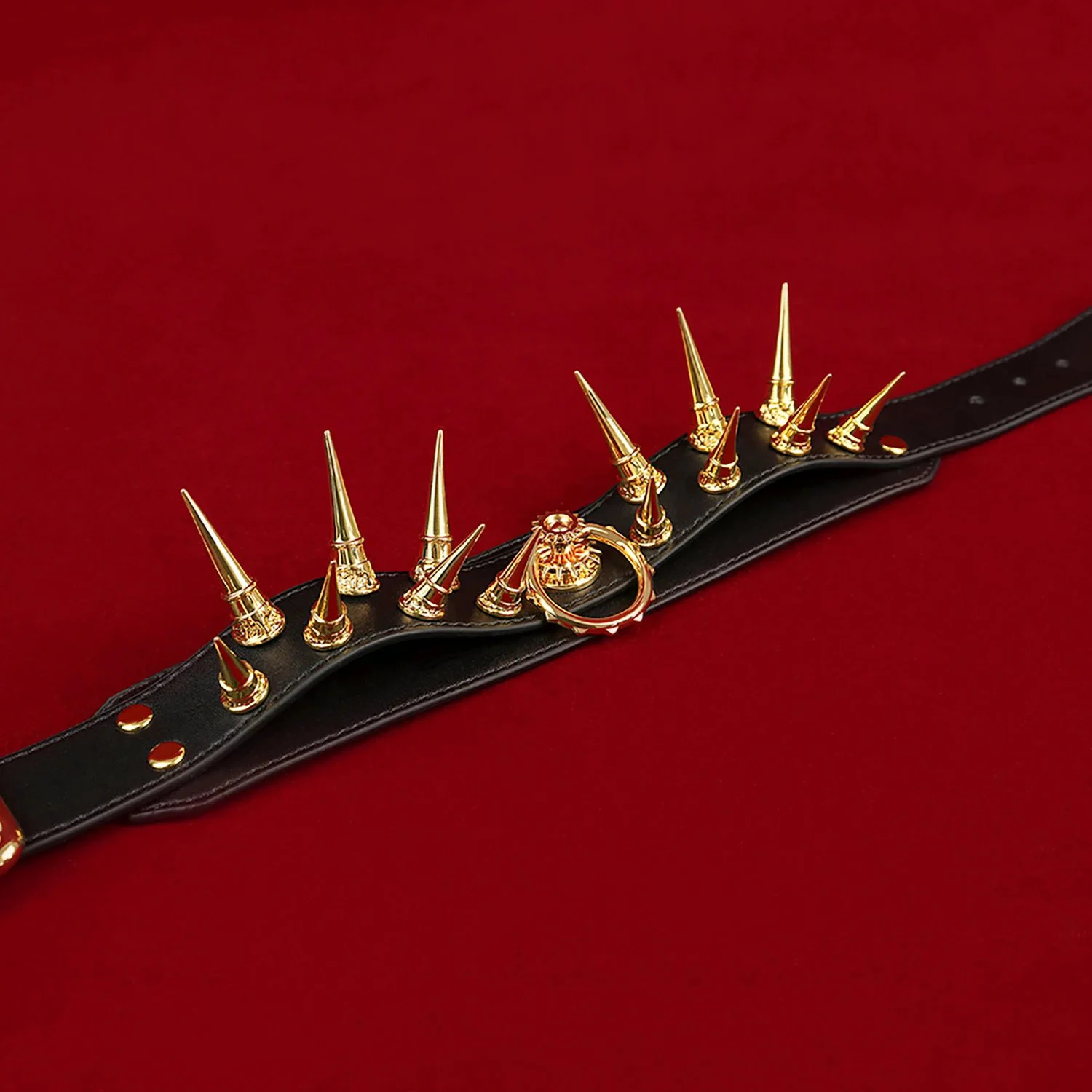 Fanged Wolf Submissive Collar Available in 2 Colors Body Restraint Product Suitable for Adults Aged 18+ Adult Novelty Toy
