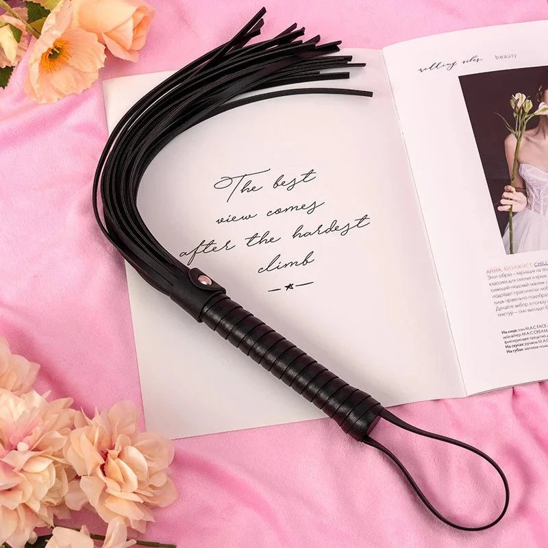 Leather Flogger Whip for Adult SM Play Sex Toy for Pleasure & Role Play