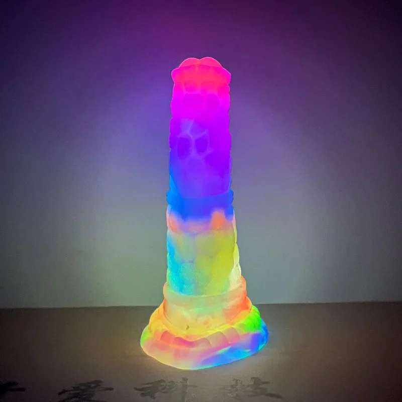 Newest Design Rainbow Fantasy Artificial Silicone Sex Toys Glow in the Dark Dildo for Women With Thirteen Colors