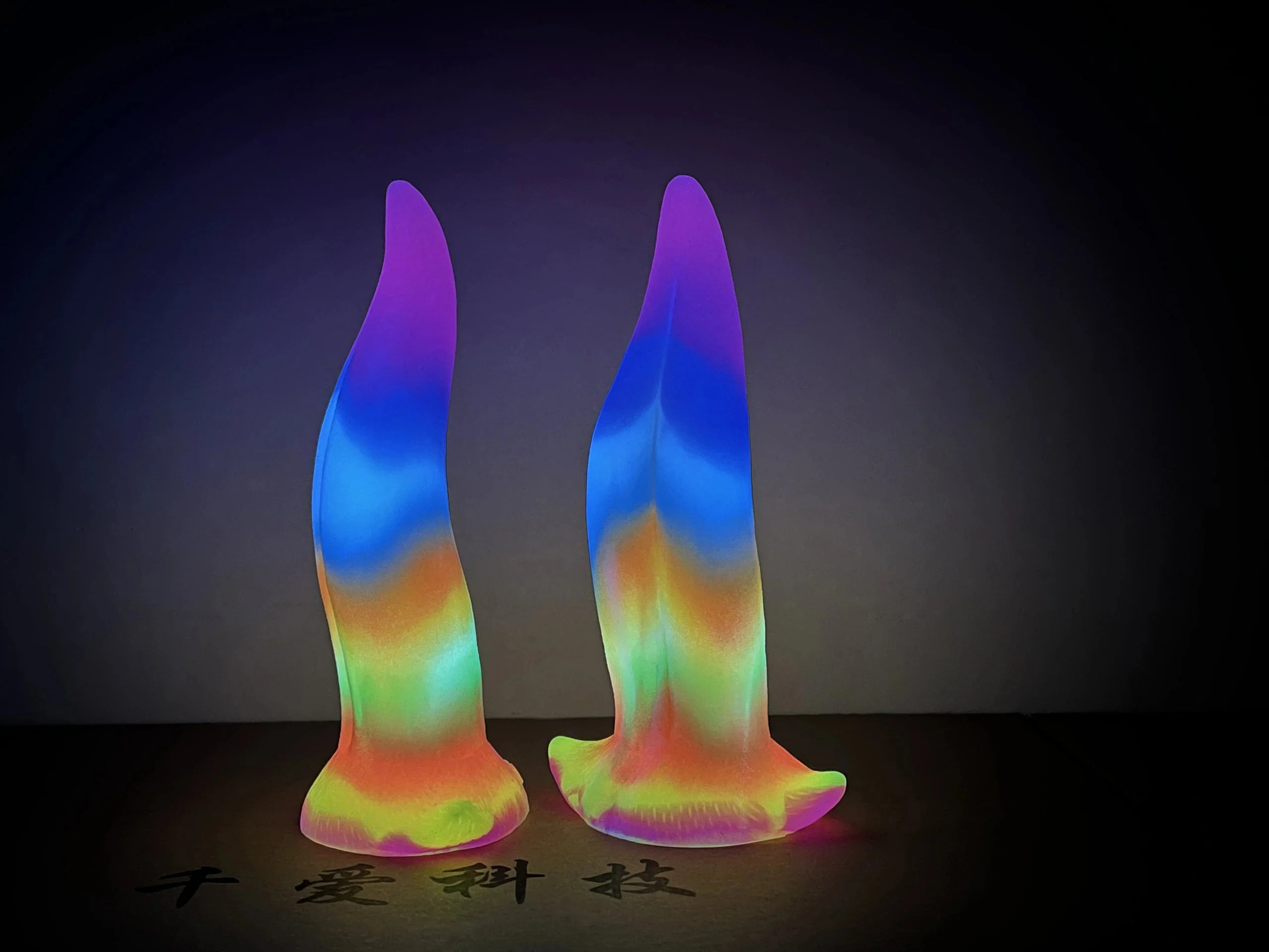 Sex Toy Vagina Massagger Dragon Tongue Luminous Dildo for Women