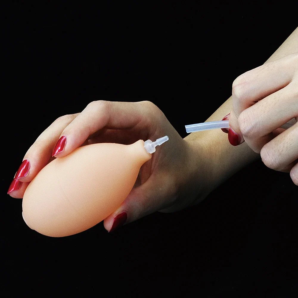 Phthalate Free Cumming Softee Water Spay Pump Squirting 8.5 Soft Ejaculation Dildo Sextoys